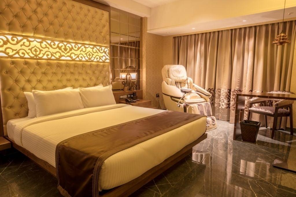 Hotel Peninsula Redpine Mumbai Dış mekan fotoğraf