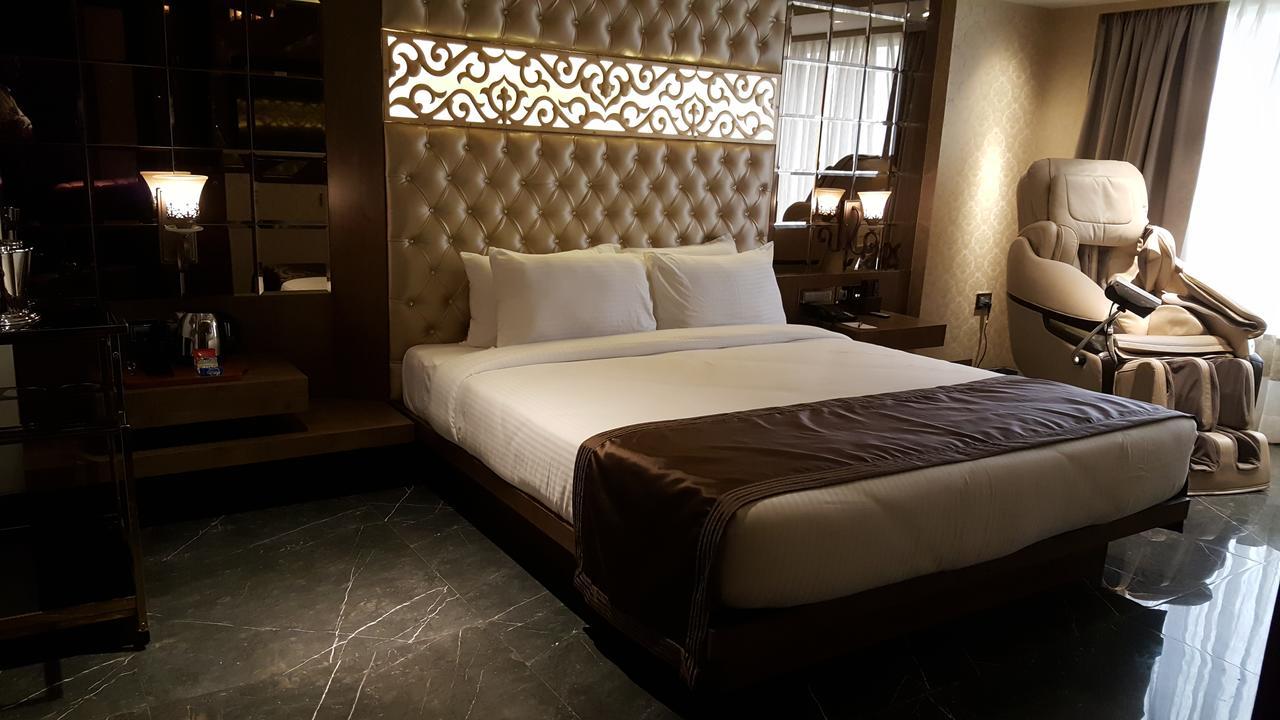 Hotel Peninsula Redpine Mumbai Dış mekan fotoğraf